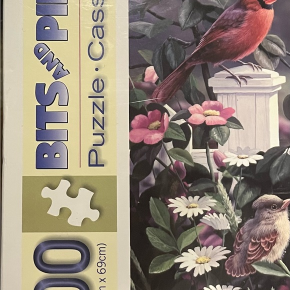 NWT 1000 Piece Puzzle Cardinals - Picture 3 of 4